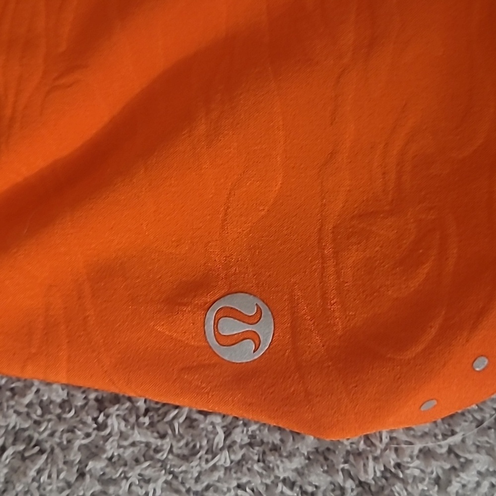 Lululemon Fast And Free Hi Rise Short 2 XS - Picture 3 of 4